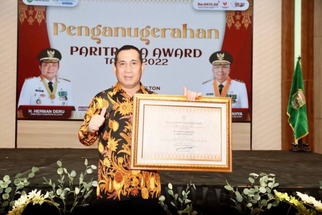 
					Walikota Lubuklinggau Terima Penganugerahan Paritrana Award