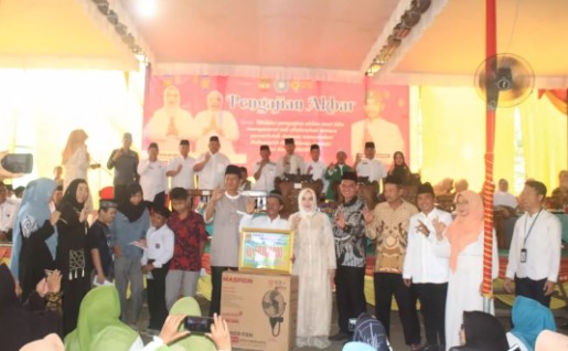 
					Bupati Musi Rawas Serahkan Bantuan Pembangunan Masjid Sebesar 50juta dan Santunan Anak Yatim