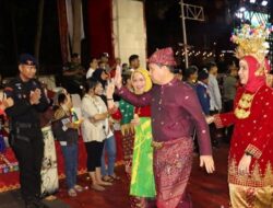 Kontingen Lubuklinggau Mendapat Applause Warga Makassar Saat Ikuti Pawai Budaya
