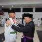 Wali Kota Lubuk Linggau, H Rachmat Hidayat secara resmi mengukuhkan dan melantik 76 siswa-siswi sebagai Pasukan Pengibar Bendera Pusaka (Paskibraka) Kota Lubuk Linggau tahun 2025. Prosesi pengukuhan berlangsung khidmat di Gedung Kesenian Lubuk Linggau, Jumat (15/8/2025).
