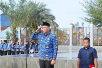 Wali Kota Lubuk Linggau, H Rachmat Hidayat menjadi pembina pada apel bulanan bersama yang kali ini dilaksanakan di Alun-alun Merdeka Kota Lubuk Linggau. Rabu (17/9/2025.) Foto: Amin/Diskominfo Lubuklinggau